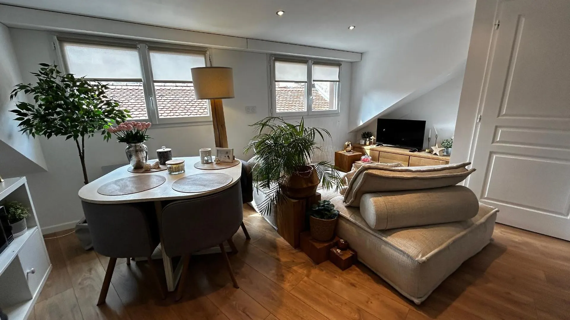 Appartement Spacieux 2 Chambres Au Centre D'Evian Avec Option Parking - Fr-1-498-115